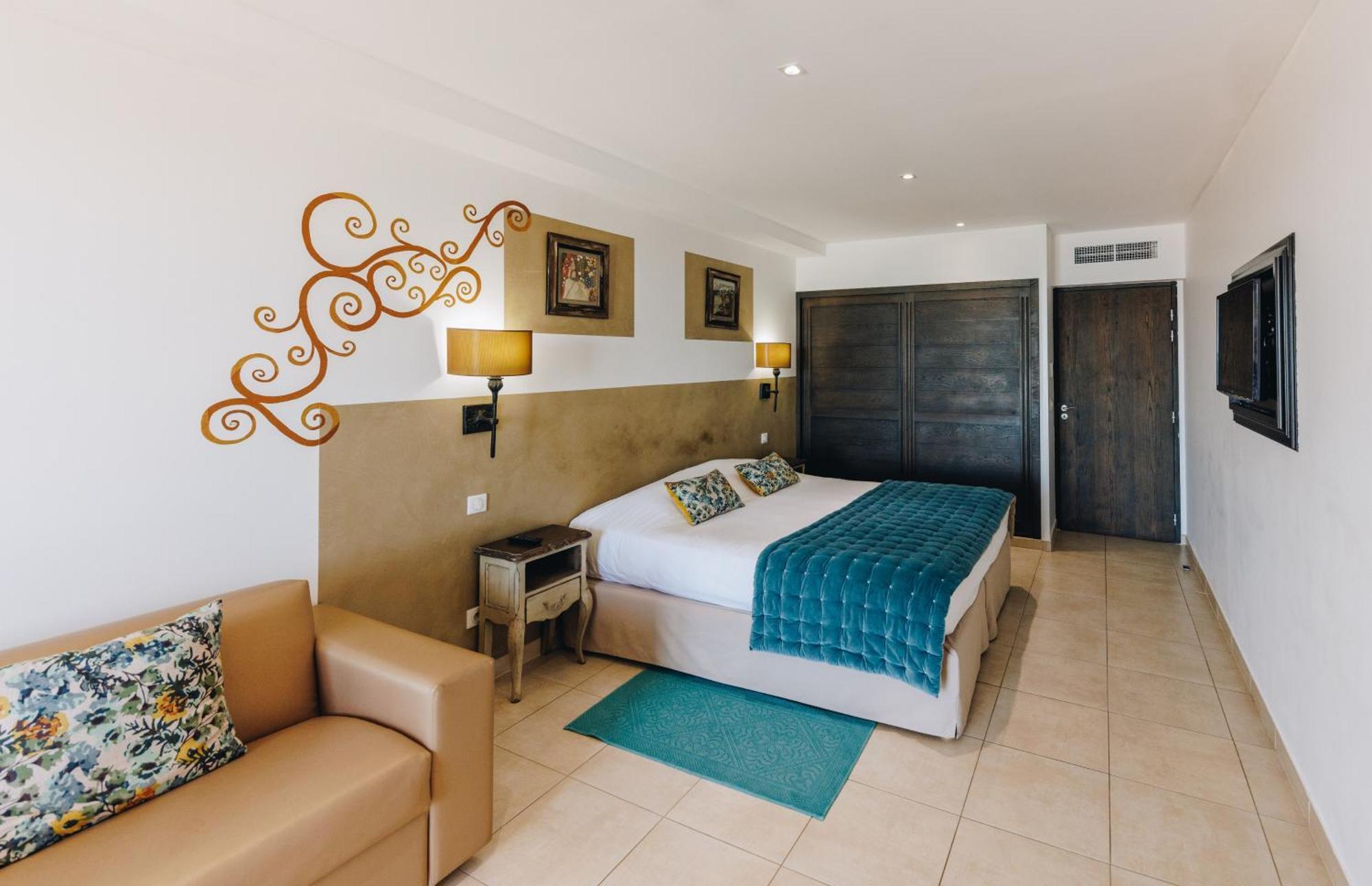 Hotel Liberata & Spa LʼÎle-Rousse 客房 照片
