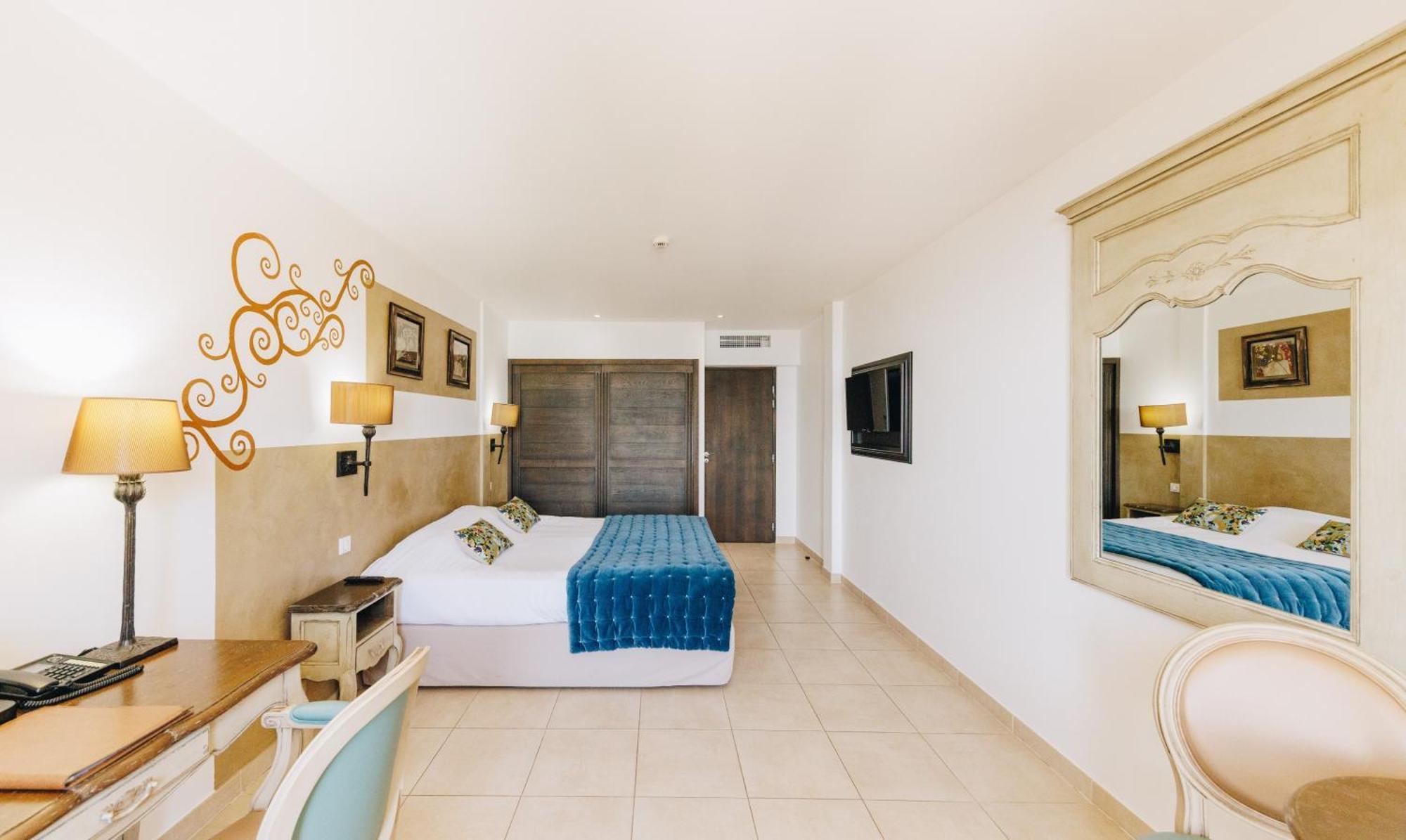 Hotel Liberata & Spa LʼÎle-Rousse 客房 照片