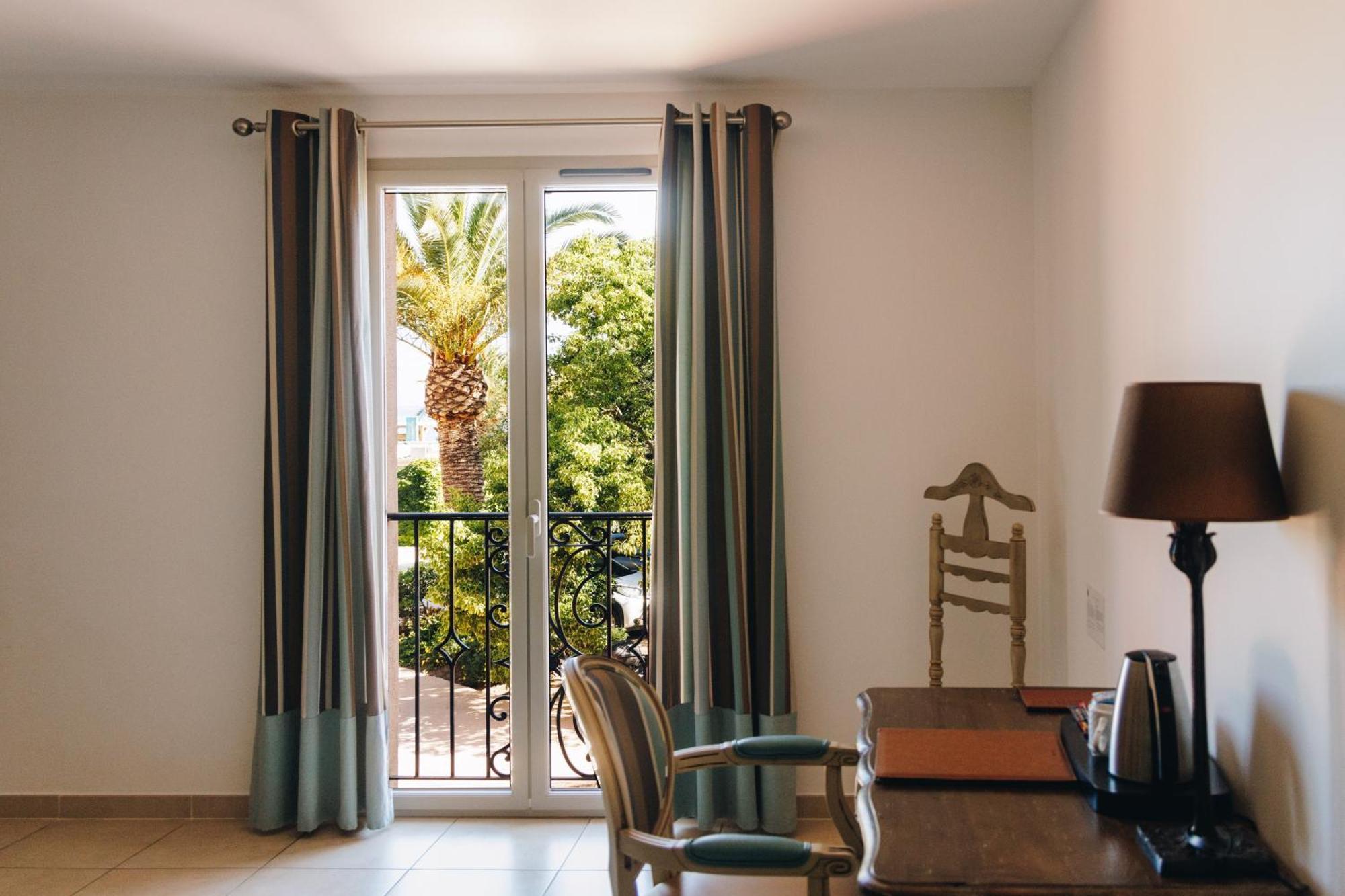 Hotel Liberata & Spa LʼÎle-Rousse 客房 照片