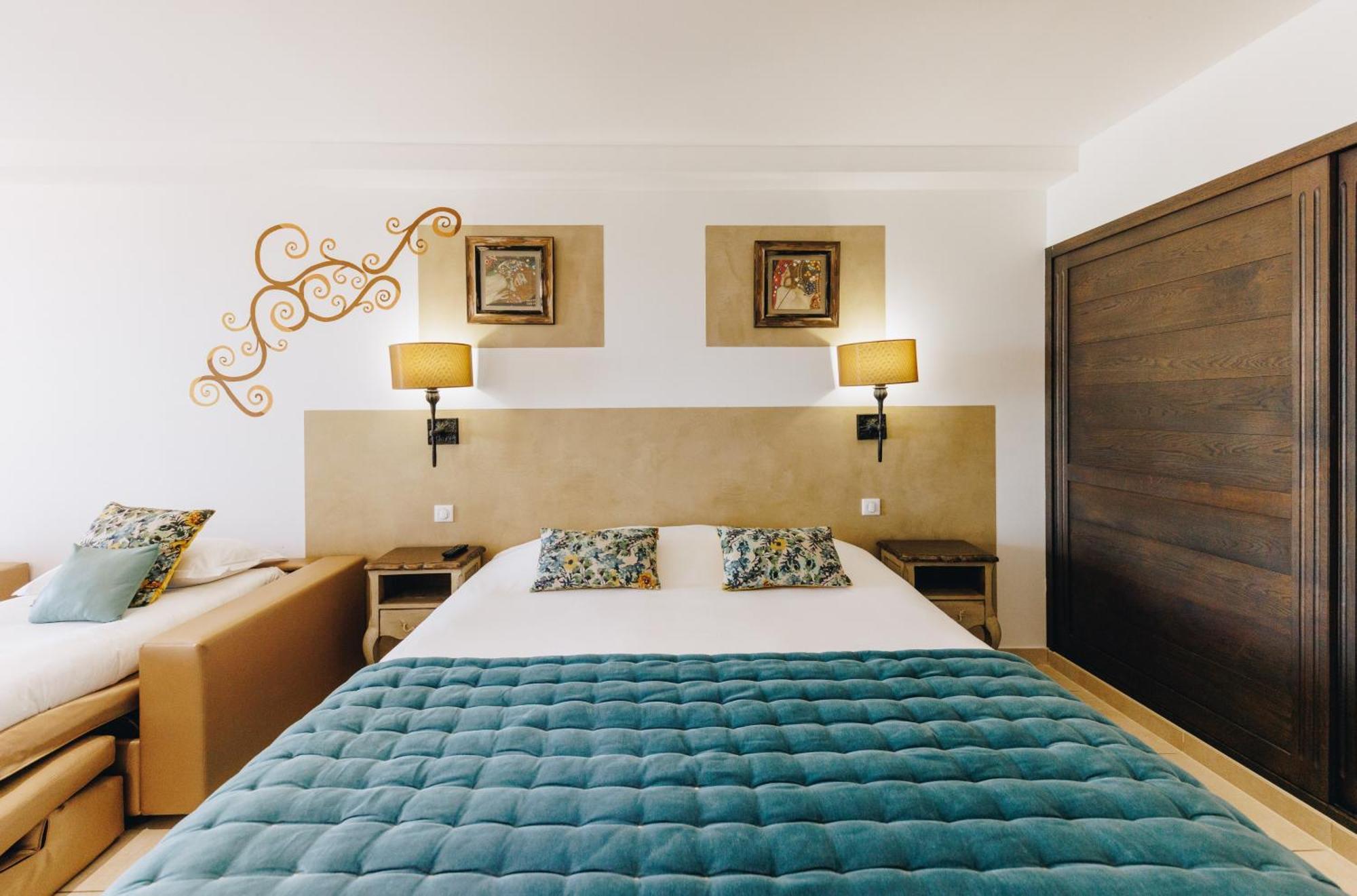 Hotel Liberata & Spa LʼÎle-Rousse 客房 照片