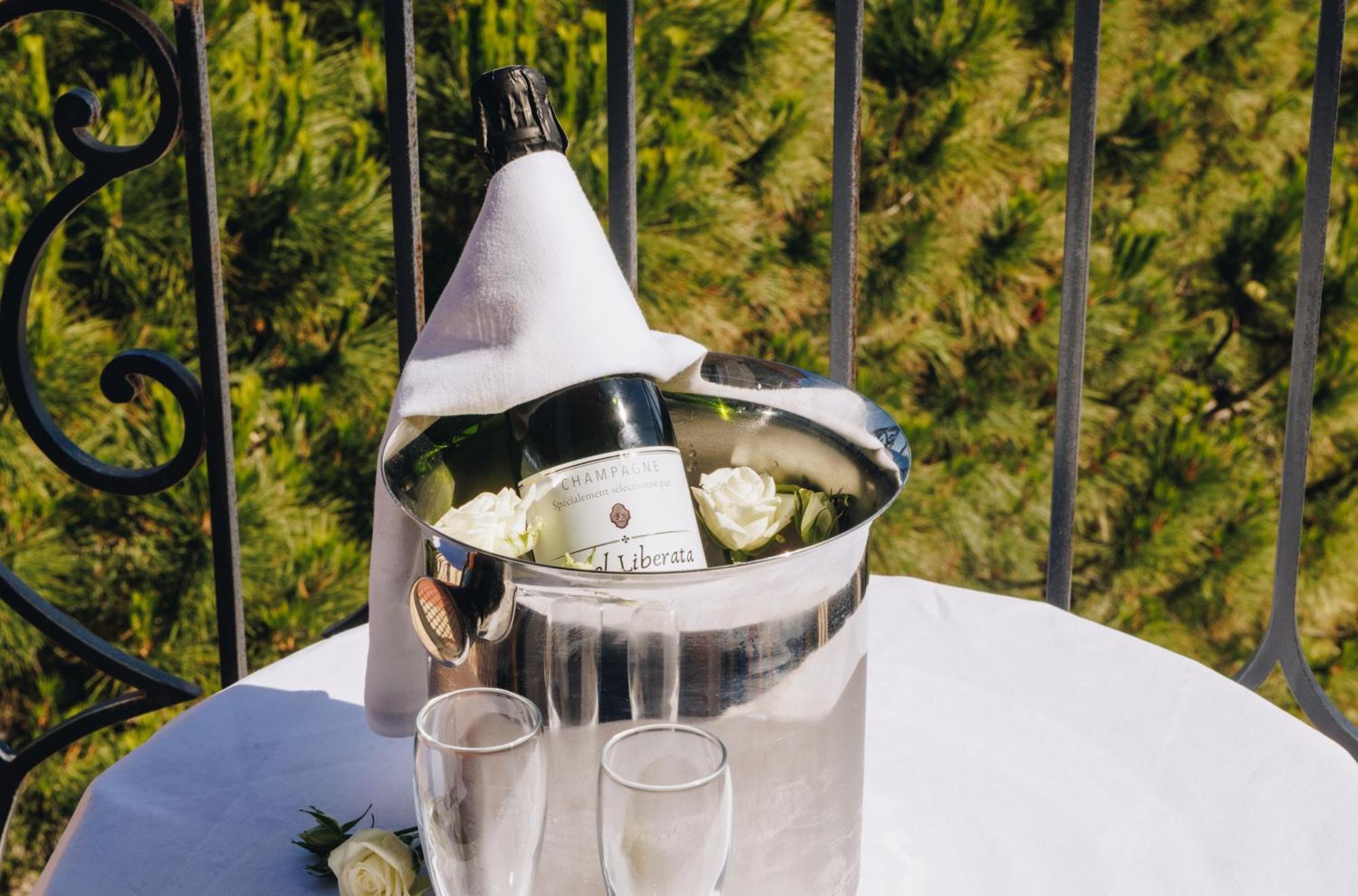 Hotel Liberata & Spa LʼÎle-Rousse 外观 照片